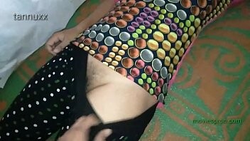 หนังXอินเดียน้องเมียขนอุยเย็ดโคตรมันดันควยแทบไม่เข้าXXX PORN