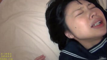หนังxญี่ปุ่นขืนใจเปิดซิงเย็ดนักเรียนคาชุดครางเสียวหรือเจ็บ