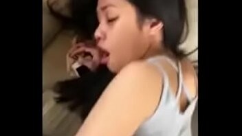 ปล้ำเย็ดสาวเมาเอาโคตรมันครางลั่นเสียวจังเมียเพื่อนยังวัยรุ่น
