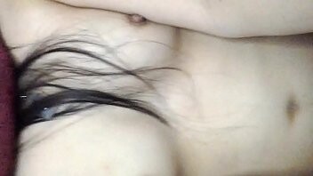 คลิปลุงขี้เมาย่องเข้าห้องเย็ดสาวนมใหญ่ข้างบ้านดันสุดควยหีแน่นมาก